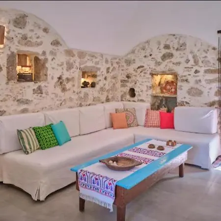 Holiday home Traditional House Trifillianika